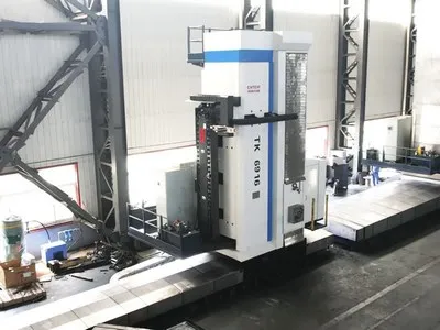 Mandrinadora-fresadora CNC de piso TK6916