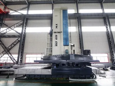 Mandrinadora-fresadora CNC de piso TK6920