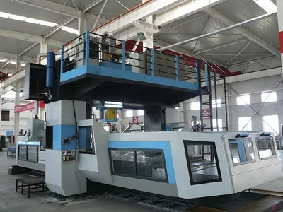 Mandrinadora-fresadora CNC tipo pórtico (pórtico fijo y mesa móvil)