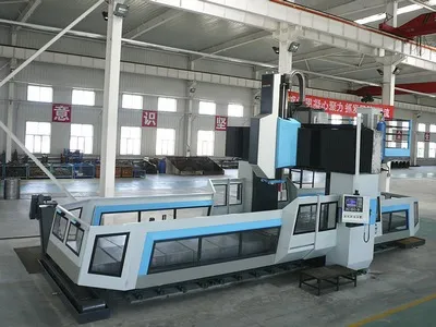 Mandrinadora-fresadora CNC tipo pórtico (pórtico fijo y mesa móvil)