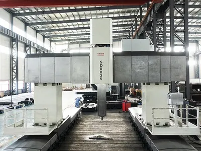 Mandrinadora-fresadora CNC tipo pórtico (pórtico móvil y mesa fija)